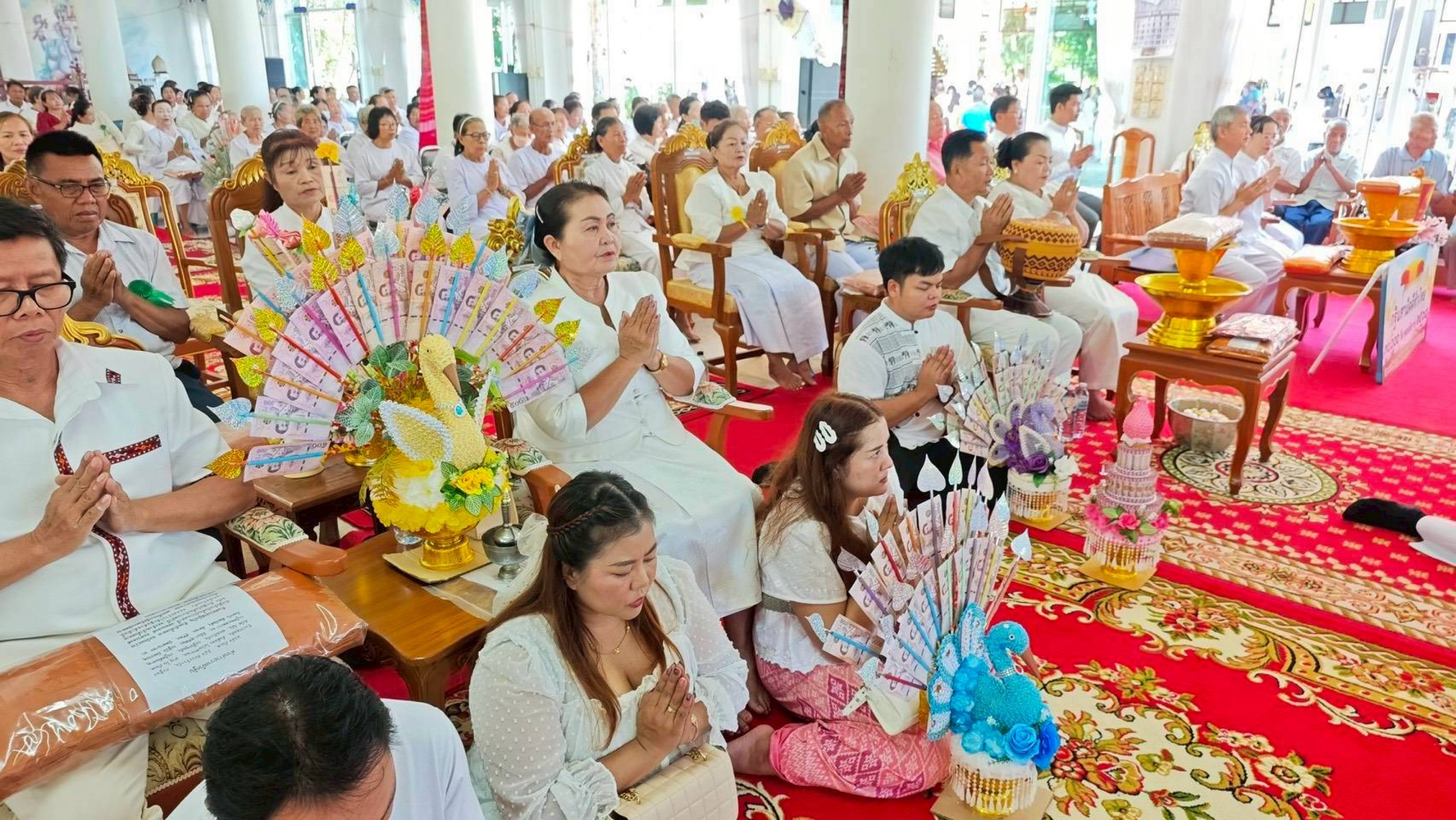 ภาพร่วมพิธีกรรมวัดสว่างโพธิ์ชัย