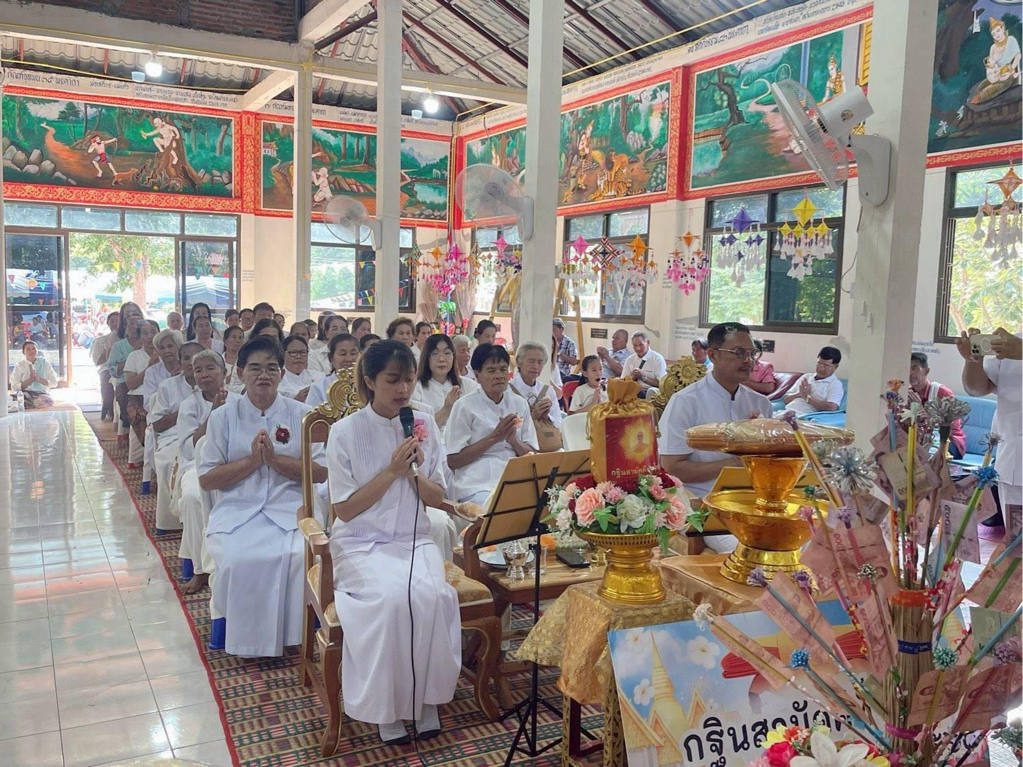 ภาพกล่าวคำถวายกฐินวัดแจ้งสว่าง