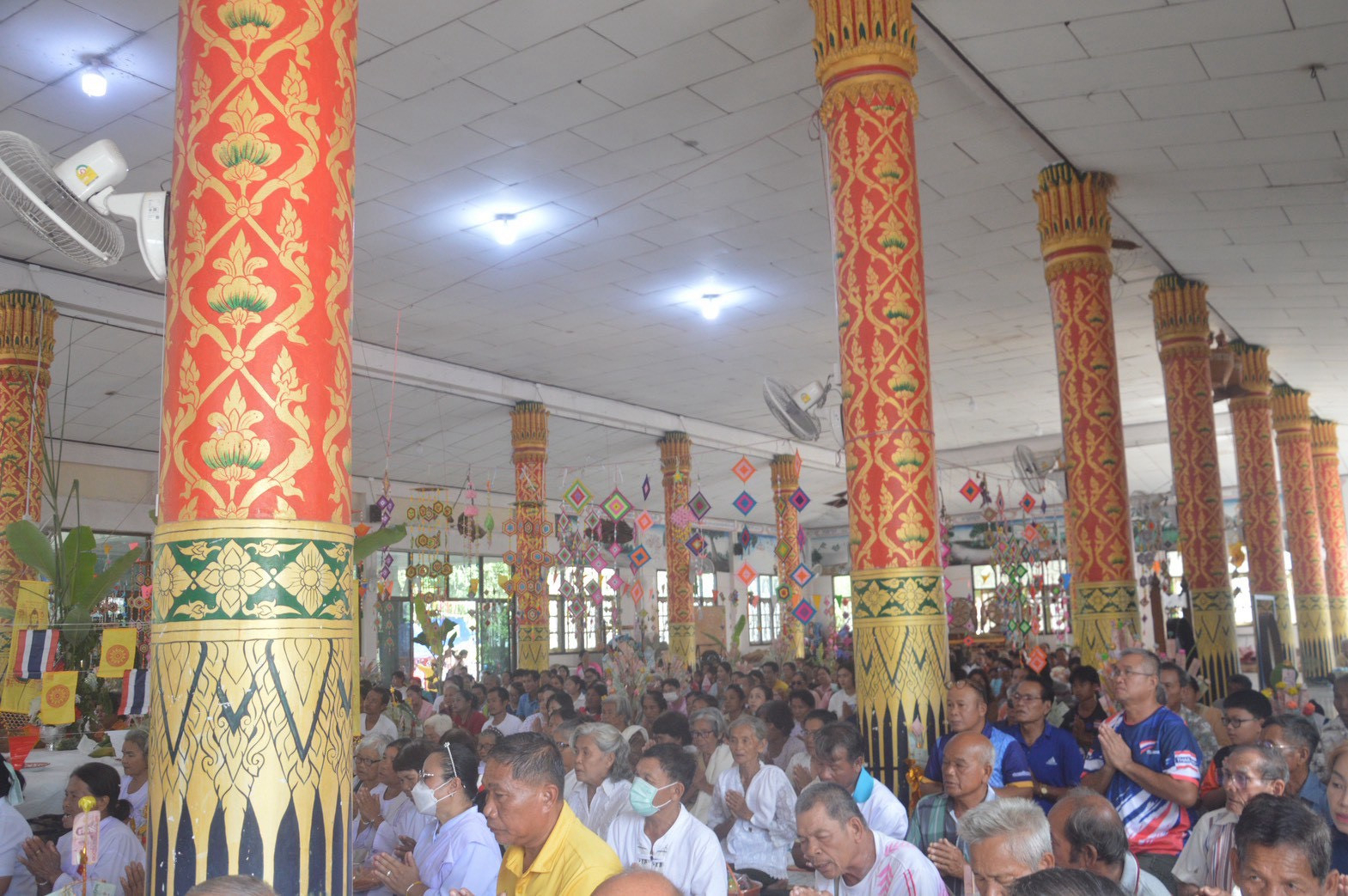 ภาพร่วมพิธีกรรมวัดวาฬุการาม