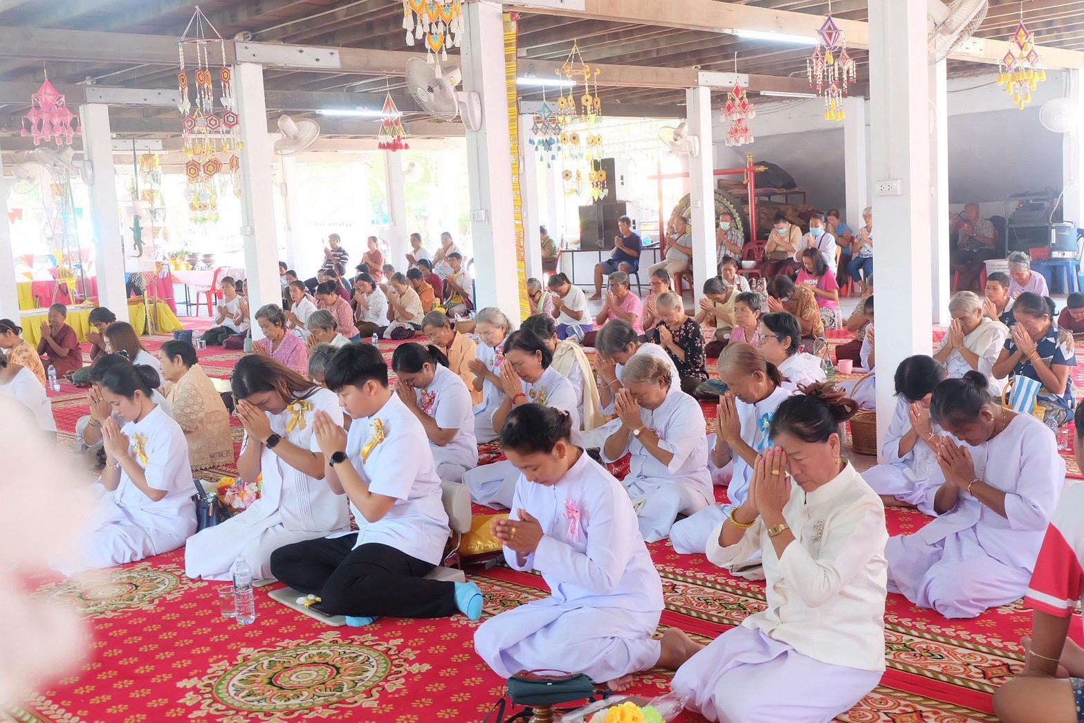 ภาพร่วมพิธีกรรมวัดหิมาลัย