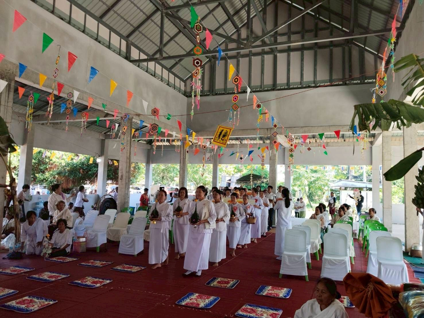 ภาพร่วมพิธีกรรมวัดศรีบัวบาน