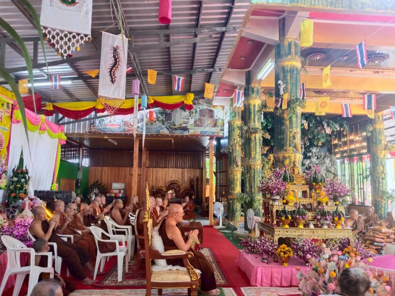 ภาพร่วมพิธีกรรมวัดศรีบุญเรือง