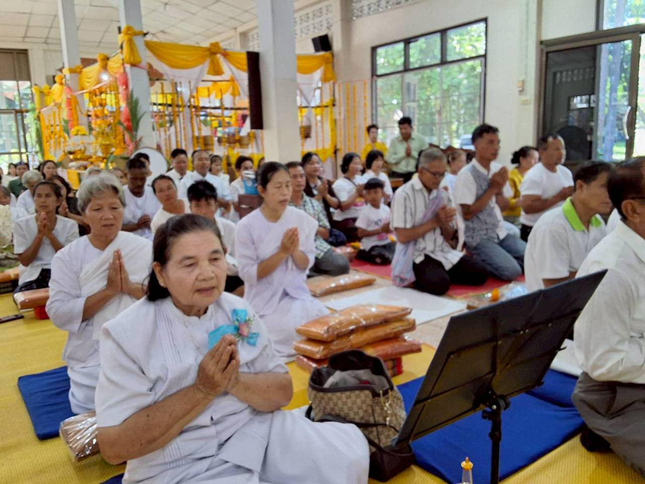 ภาพกล่าวคำถวายกฐินวัดคำเตย