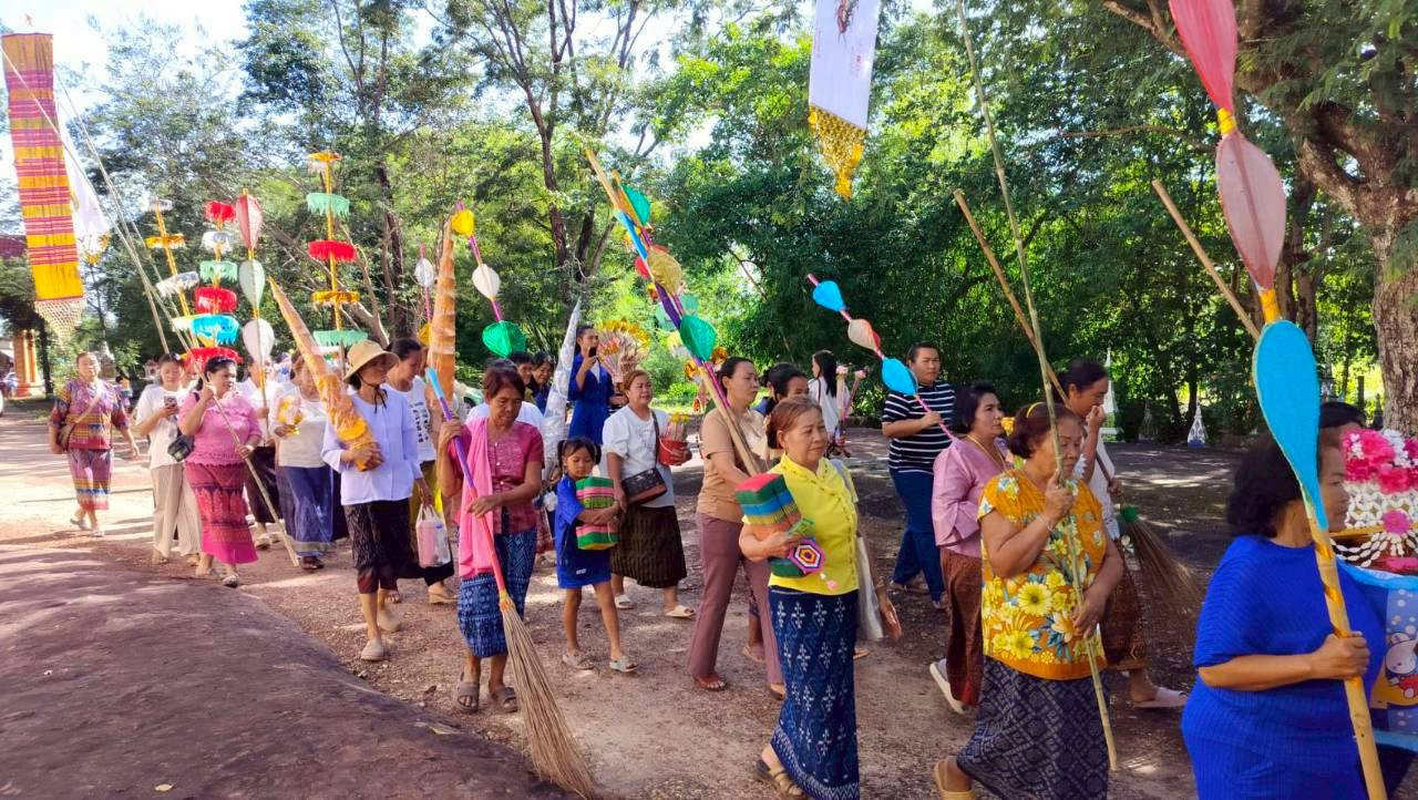 ภาพร่วมพิธีกรรมวัดถ้ำมงคลศิลาราม