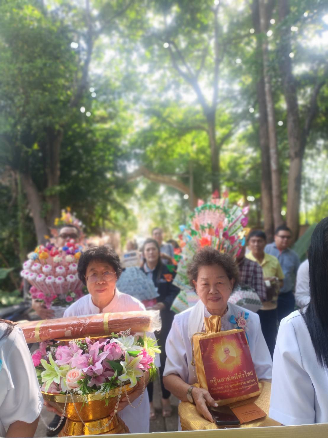 ภาพร่วมพิธีกรรมวัดป่านันทวัน