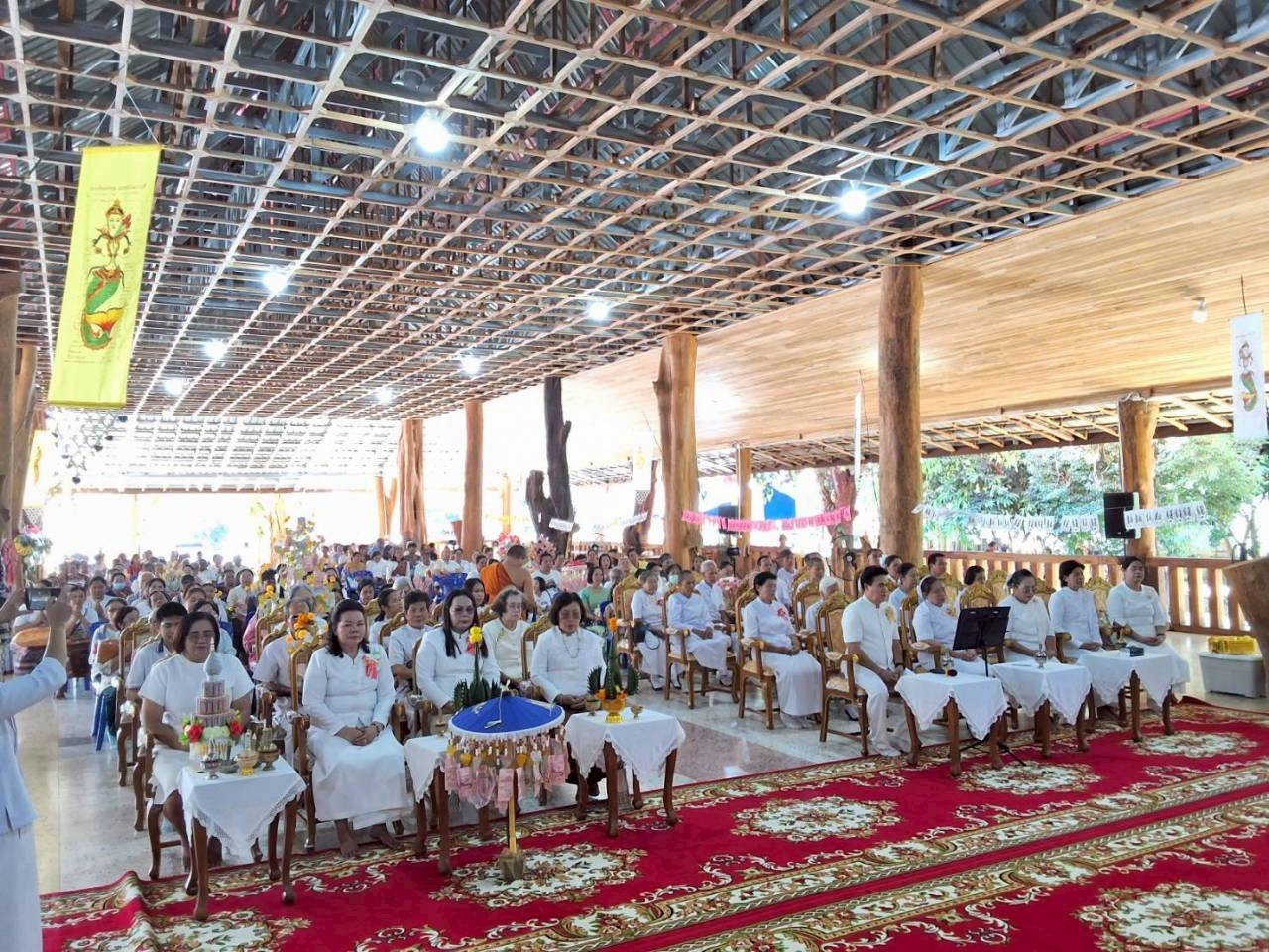 ภาพร่วมพิธีกรรมวัดกุญชร