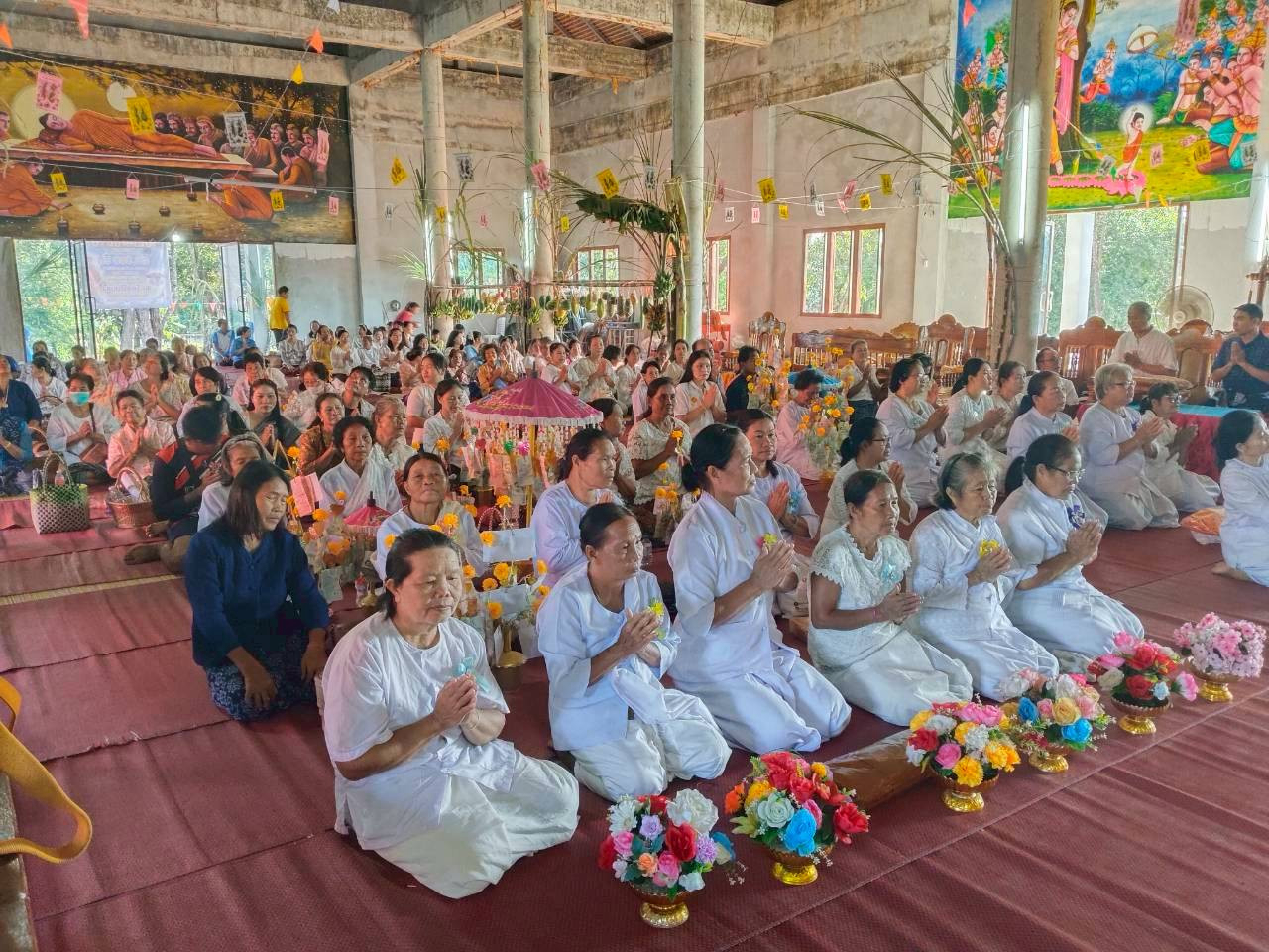 ภาพร่วมพิธีกรรมวัดศรีโนนสูง