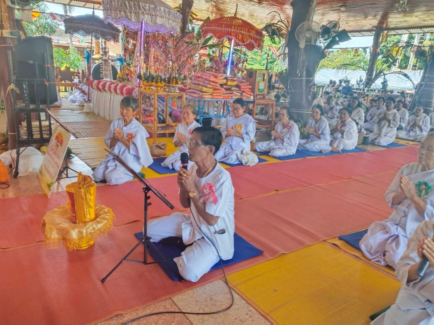 ภาพร่วมพิธีกรรมวัดโพธิ์ตากบ้านโพนบก