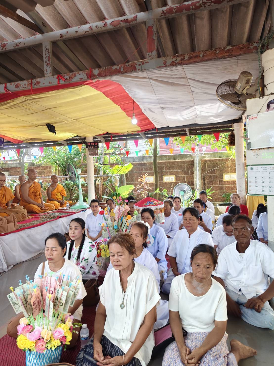 ภาพร่วมพิธีกรรมที่พักสงฆ์พุทธธรรมเทวศาสนสถาน