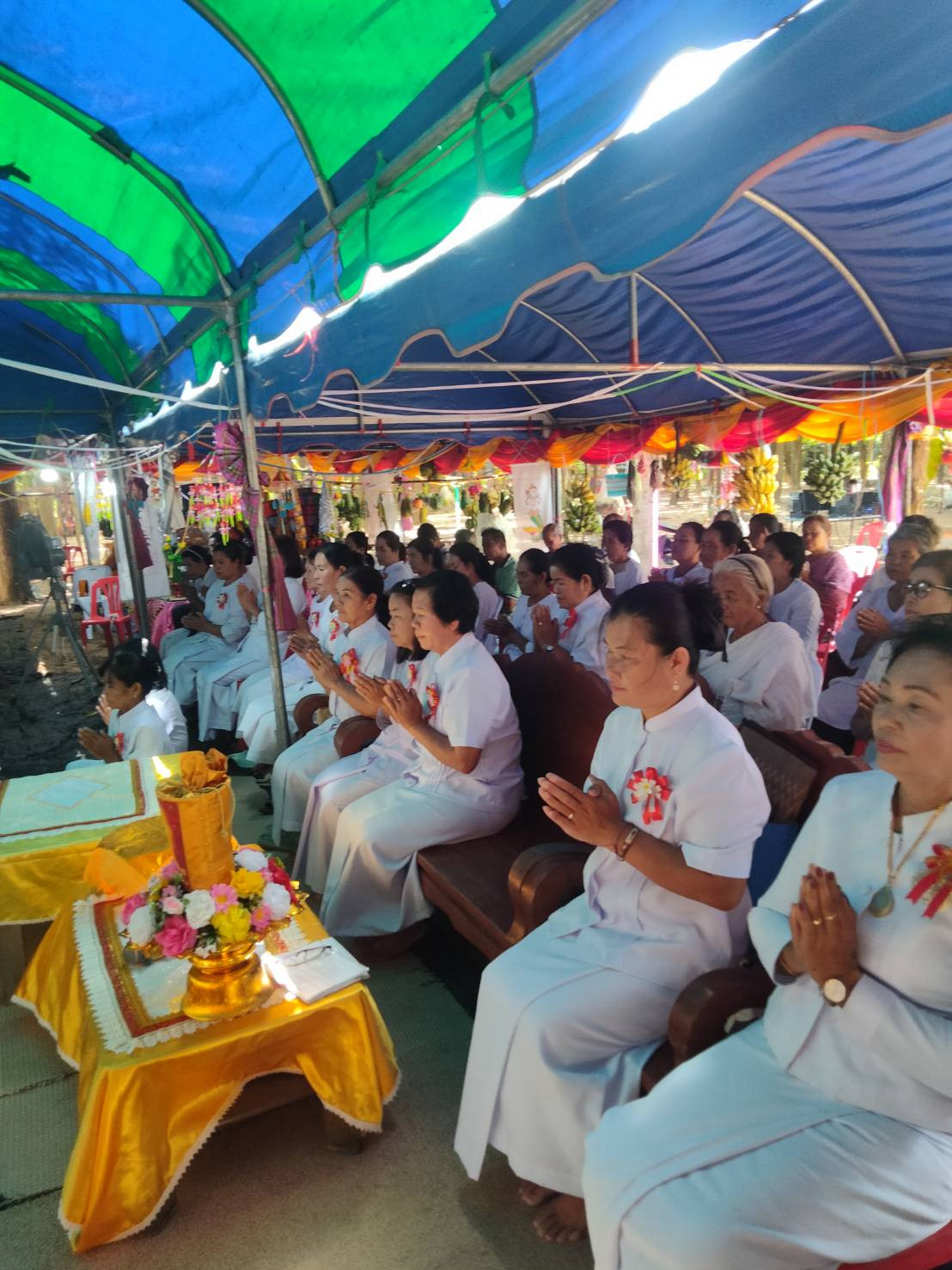 ภาพร่วมพิธีกรรมที่พักสงฆ์แสงสุวรรณพัฒนาราม