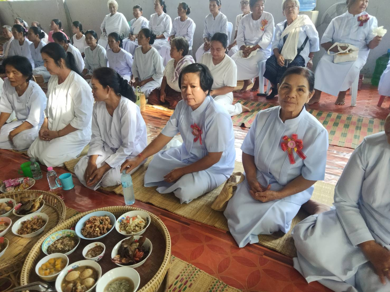 ภาพร่วมพิธีกรรมที่พักสงฆ์แสงสุวรรณพัฒนาราม