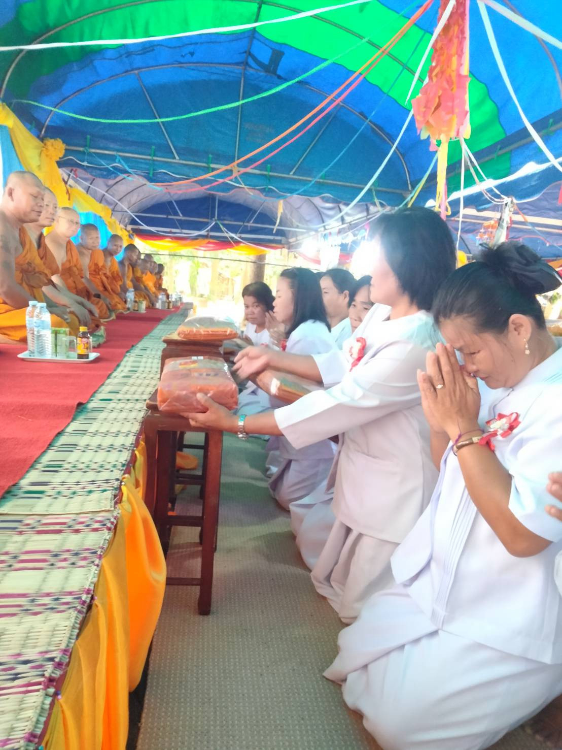 ภาพร่วมพิธีกรรมที่พักสงฆ์แสงสุวรรณพัฒนาราม