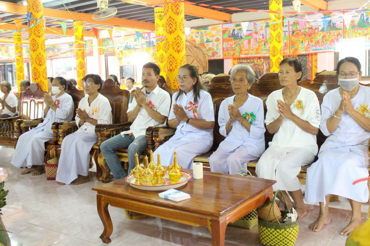 ภาพร่วมพิธีกรรมวัดบูรพาราม