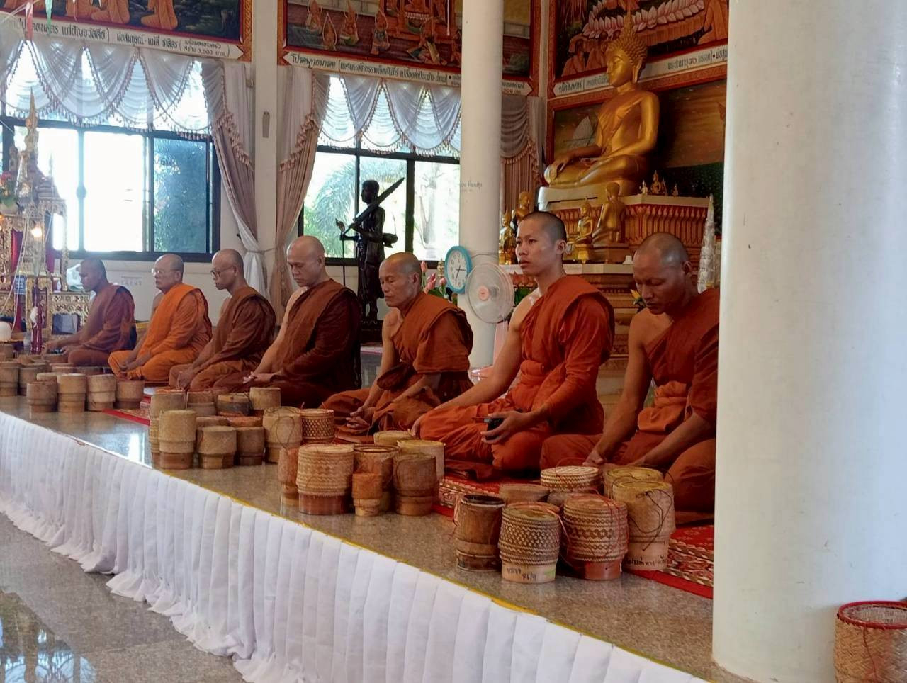 ภาพร่วมพิธีกรรมวัดบ้านคุ้ม