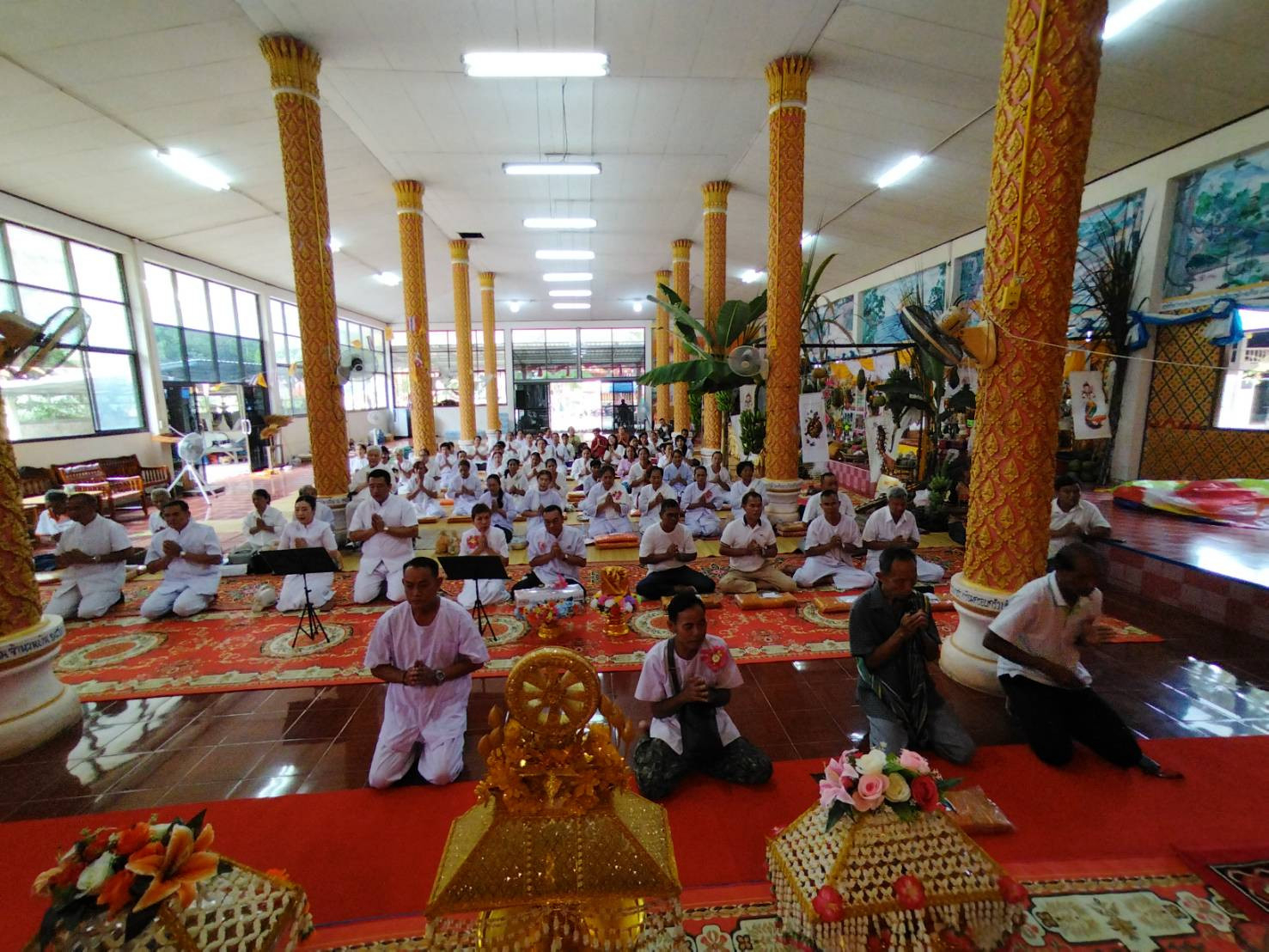 ภาพร่วมพิธีกรรมวัดบ้านเหล่าตำแย