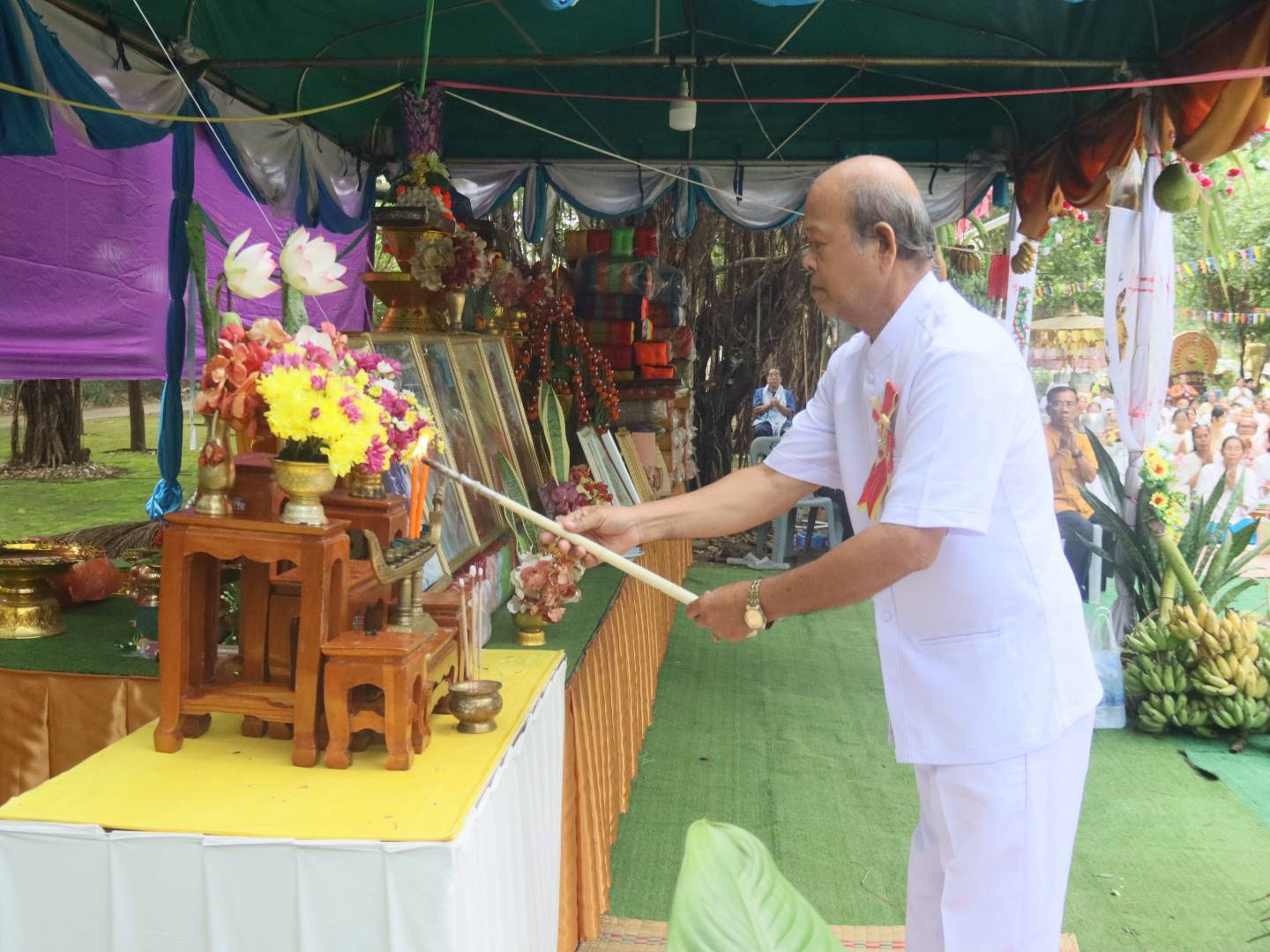 ภาพร่วมพิธีกรรมศูนย์ปฏิบัติธรรมหนองขุมปูน