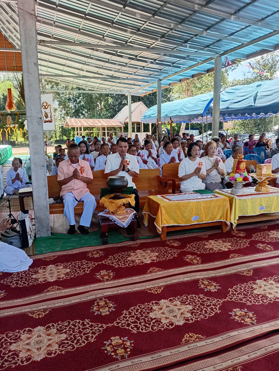 ภาพร่วมพิธีกรรมสำนักสงฆ์หินโหง่น
