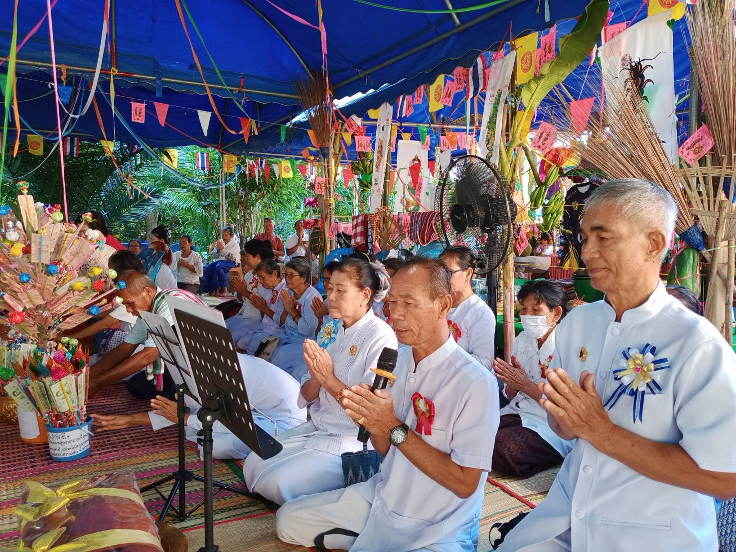 ภาพร่วมพิธีกรรมวัดรัตนสุทธาราม