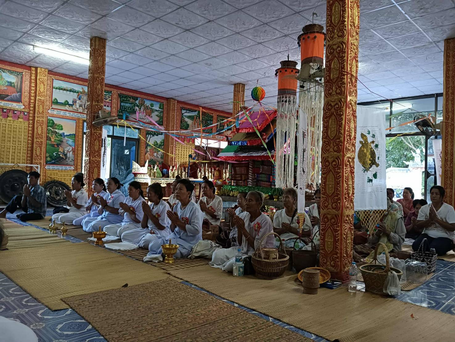 ภาพร่วมพิธีกรรมวัดบ้านโนนโพธิ์