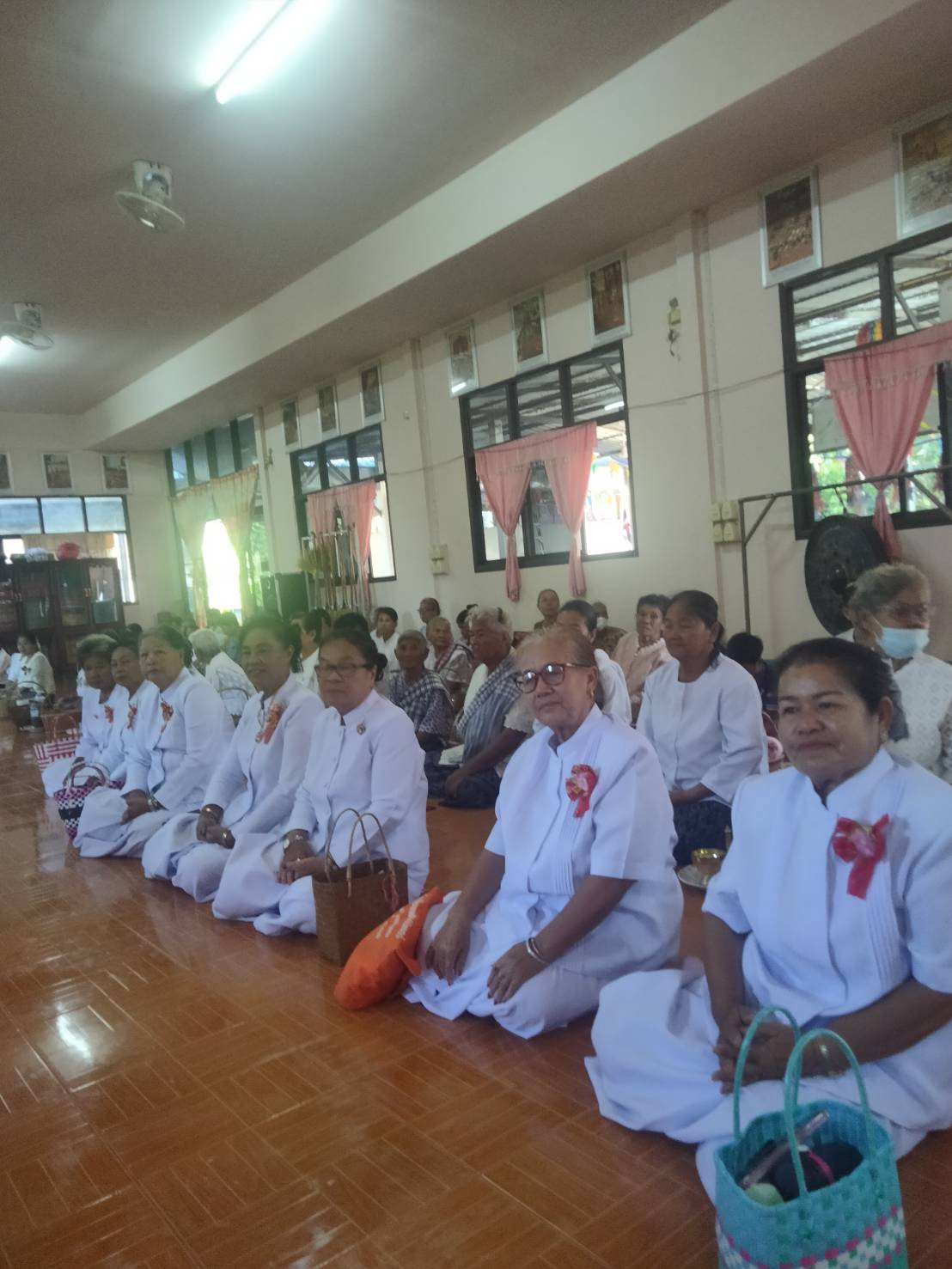 ภาพร่วมพิธีกรรมวัดโคกสว่าง