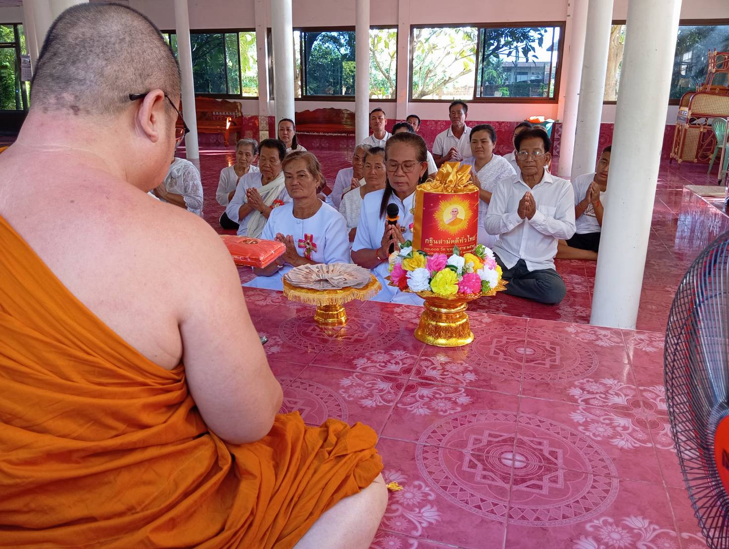 ภาพกล่าวคำถวายกฐินวัดเหมือดขาว