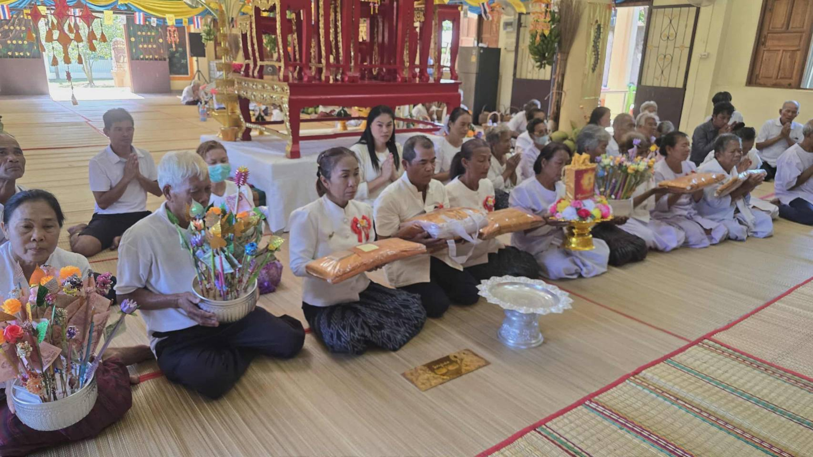 ภาพร่วมพิธีกรรมวัดปลาปึ่ง