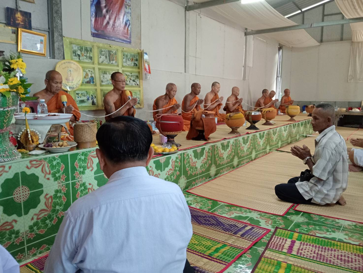 ภาพร่วมพิธีกรรมสำนักสงฆ์ดอนปู่ตา