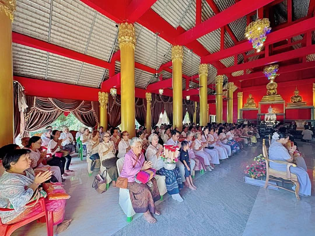 ภาพร่วมพิธีกรรมวัดบ้านโพนงอย