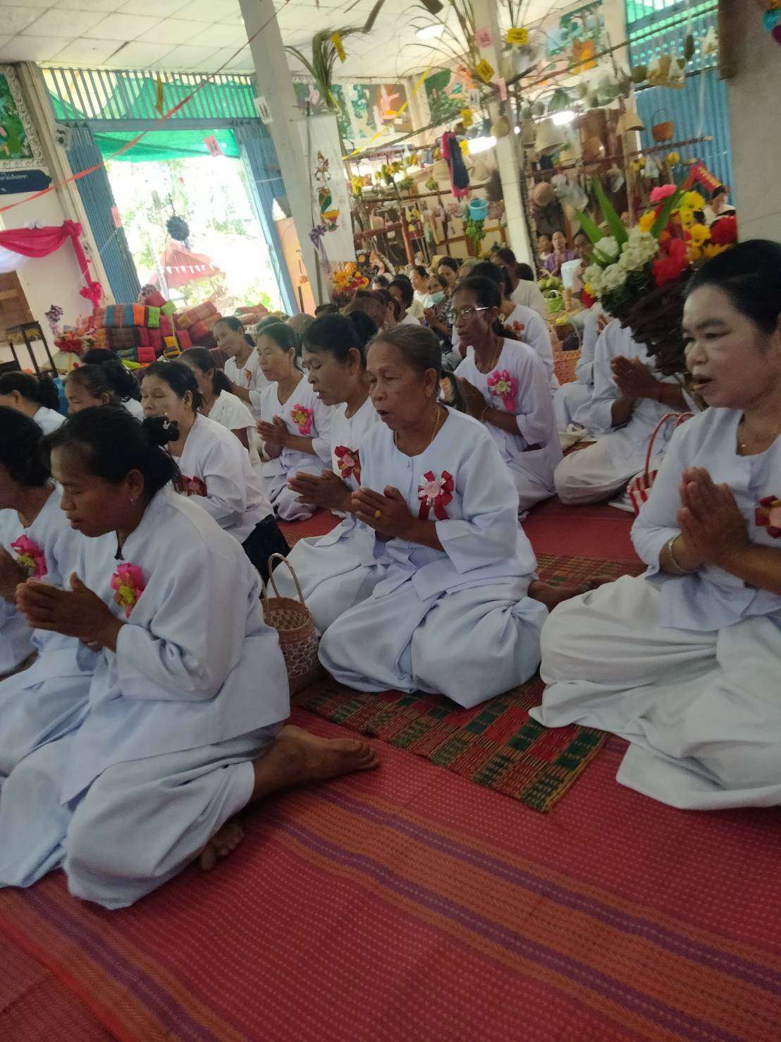 ภาพร่วมพิธีกรรมวัดบ้านหนองบึง