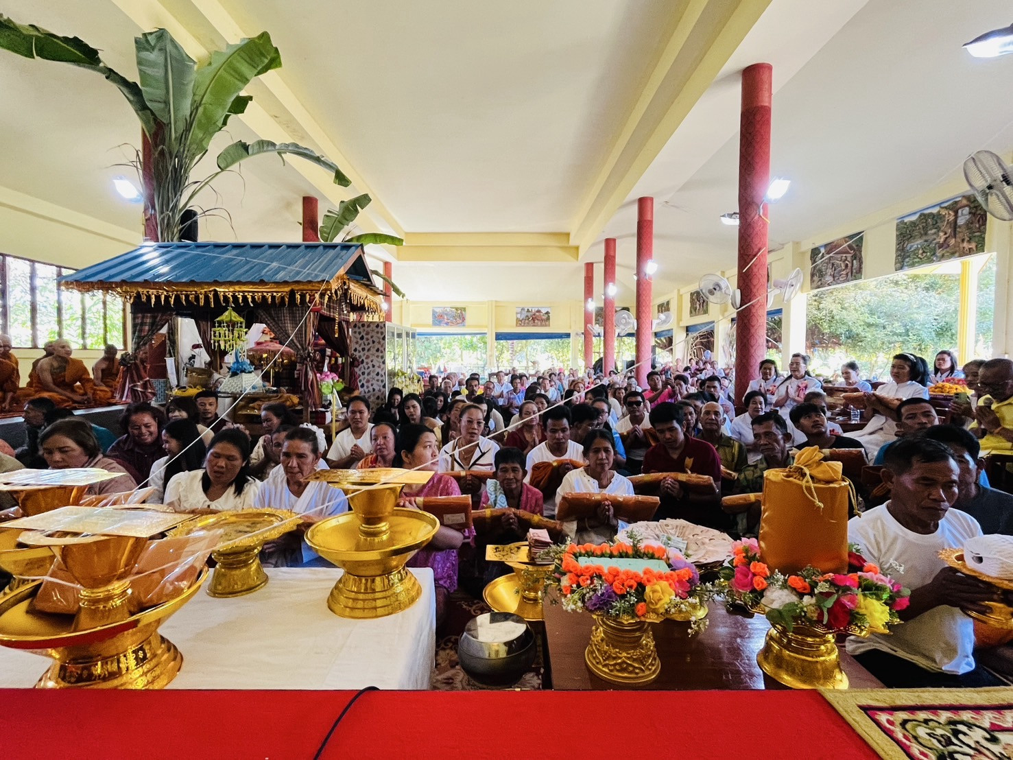 ภาพร่วมพิธีกรรมวัดหนองแหน