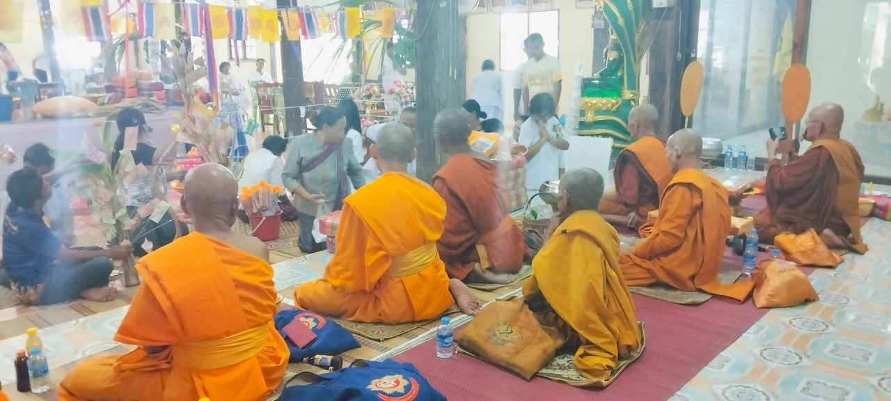 ภาพร่วมพิธีกรรมที่พักสงฆ์บ้านจำปานวง-โนนจำปา