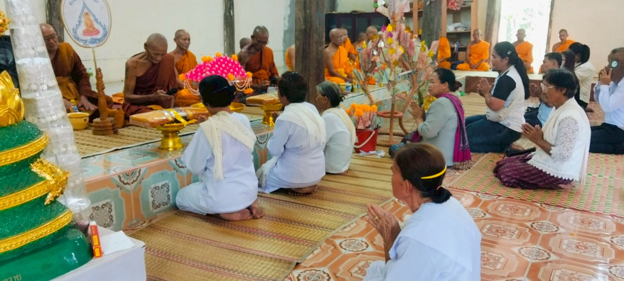 ภาพร่วมพิธีกรรมที่พักสงฆ์บ้านจำปานวง-โนนจำปา