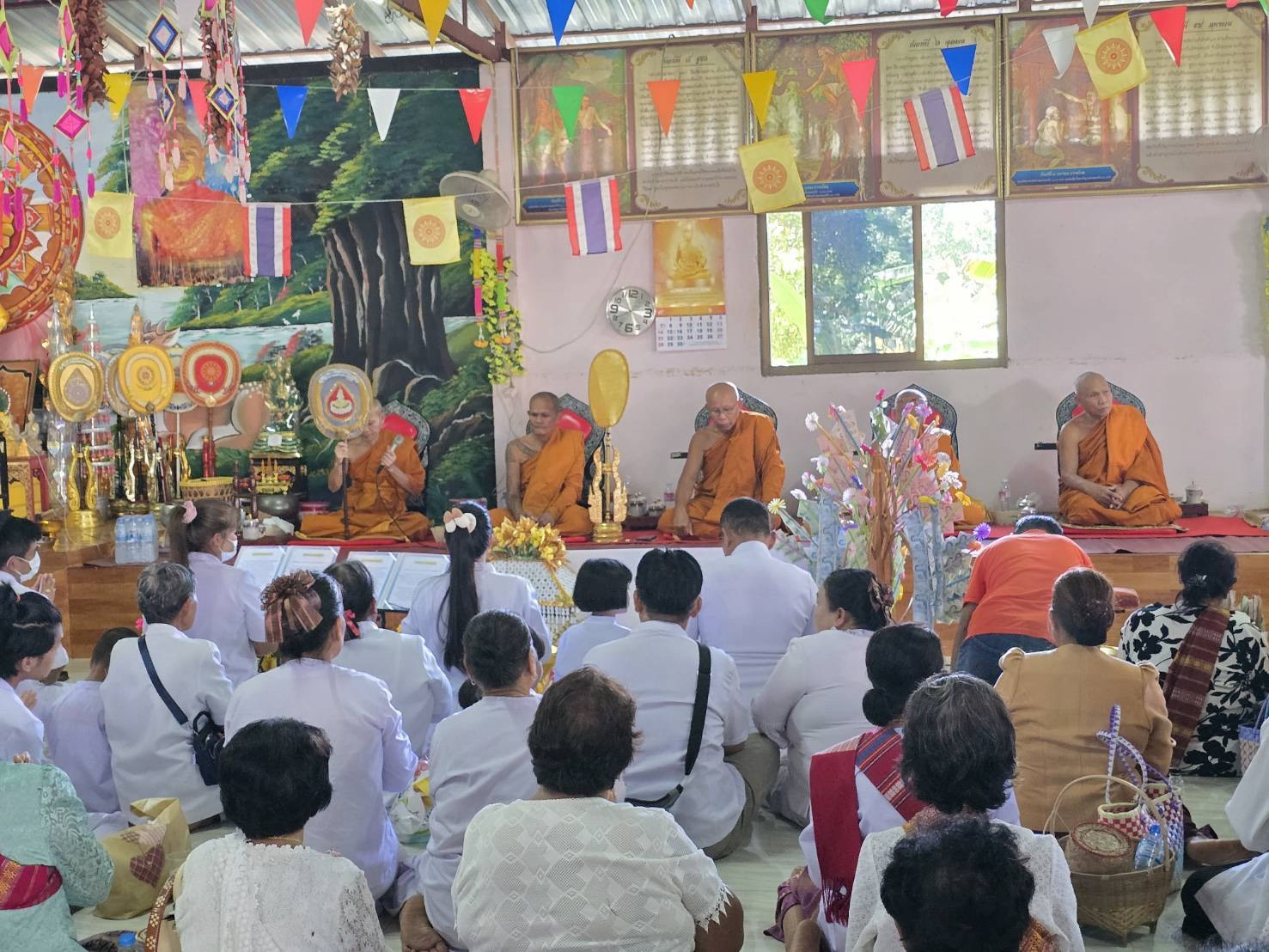 ภาพร่วมพิธีกรรมวัดเขื่อนช้างวนาราม