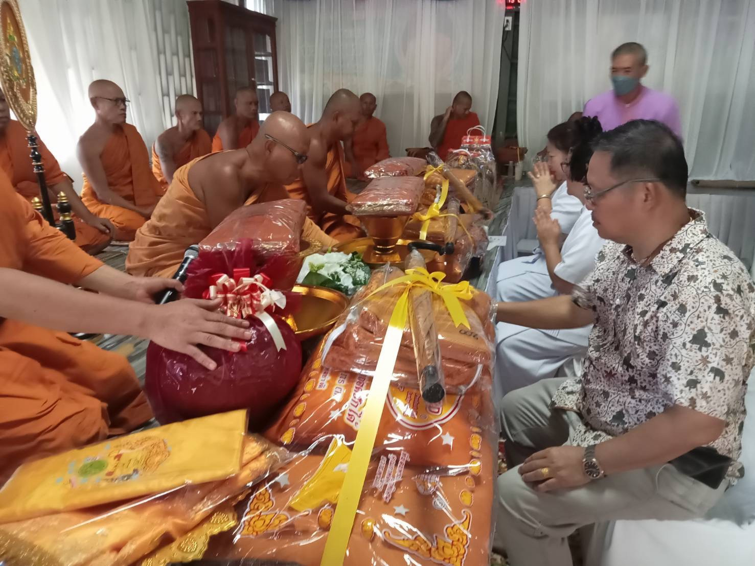 ภาพร่วมพิธีกรรมวัดยางกุด