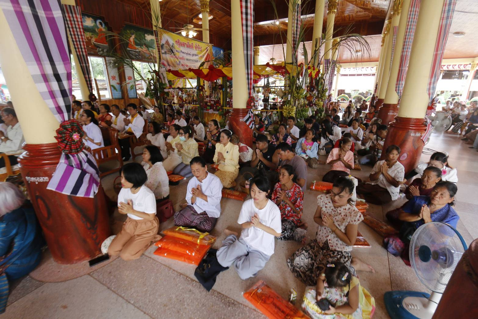 ภาพร่วมพิธีกรรมวัดบ้านบก