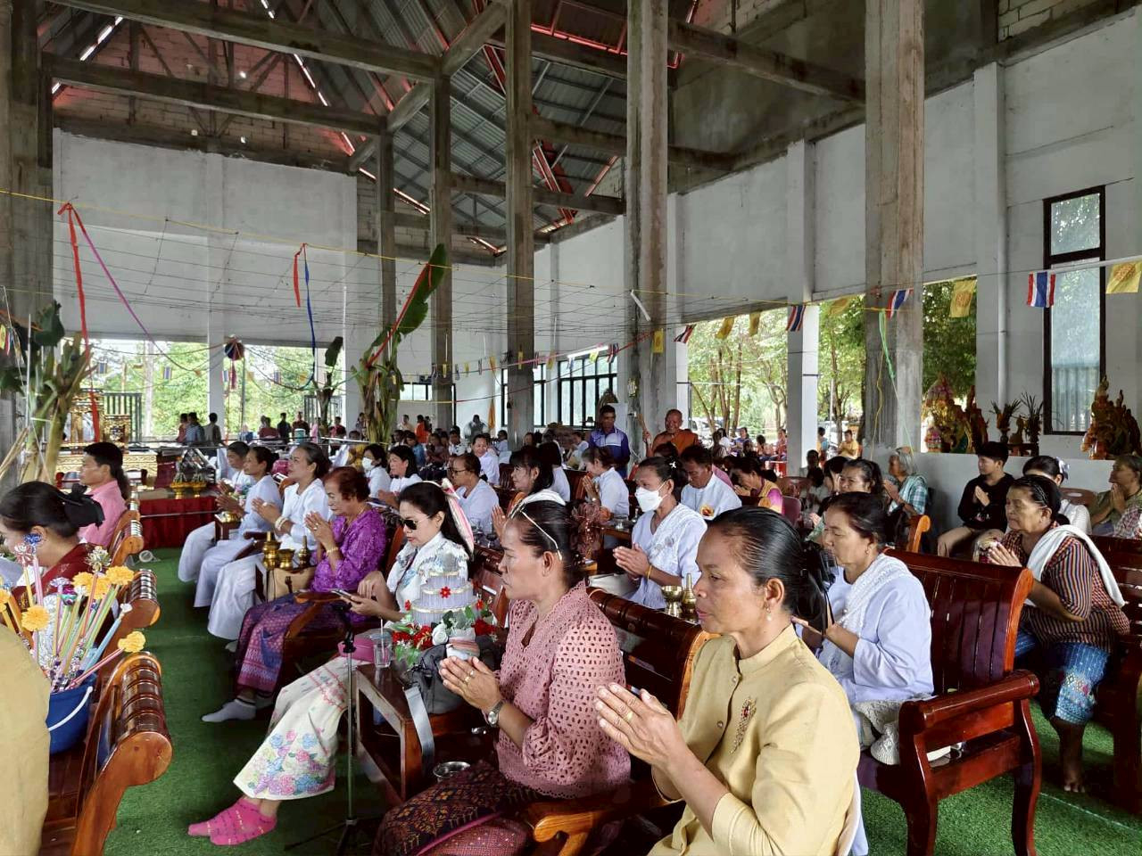 ภาพร่วมพิธีกรรมวัดขอนแต้