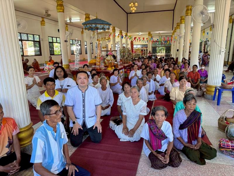 ภาพร่วมพิธีกรรมวัดโนนอีปัง