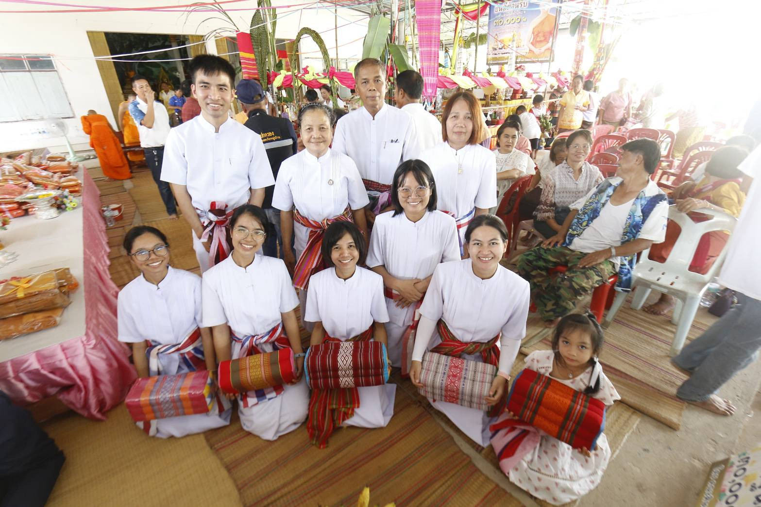 ภาพร่วมพิธีกรรมวัดบ้านแดงหนองจำปา