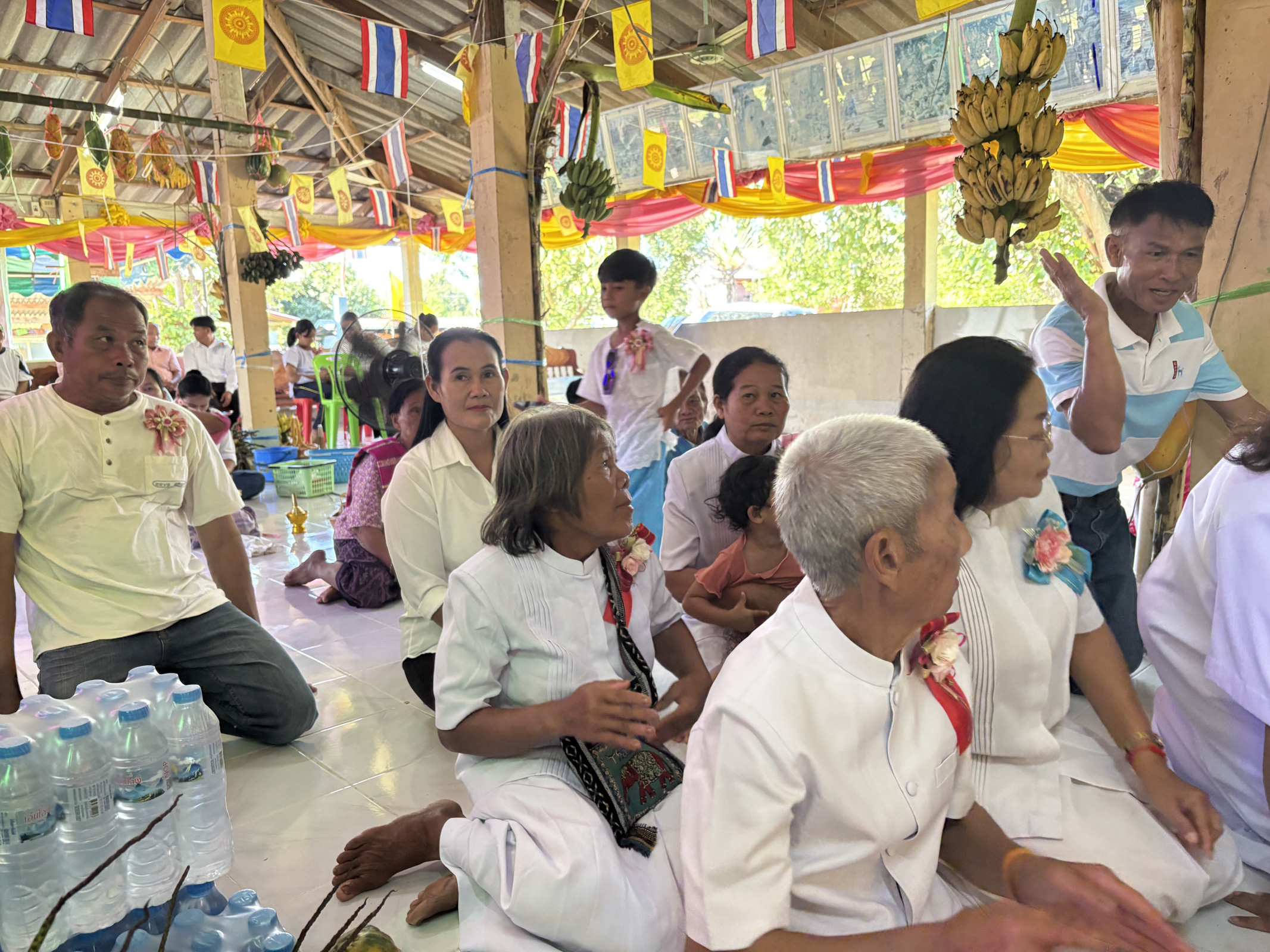 ภาพร่วมพิธีกรรมวัดบ้านหนองพะแนง