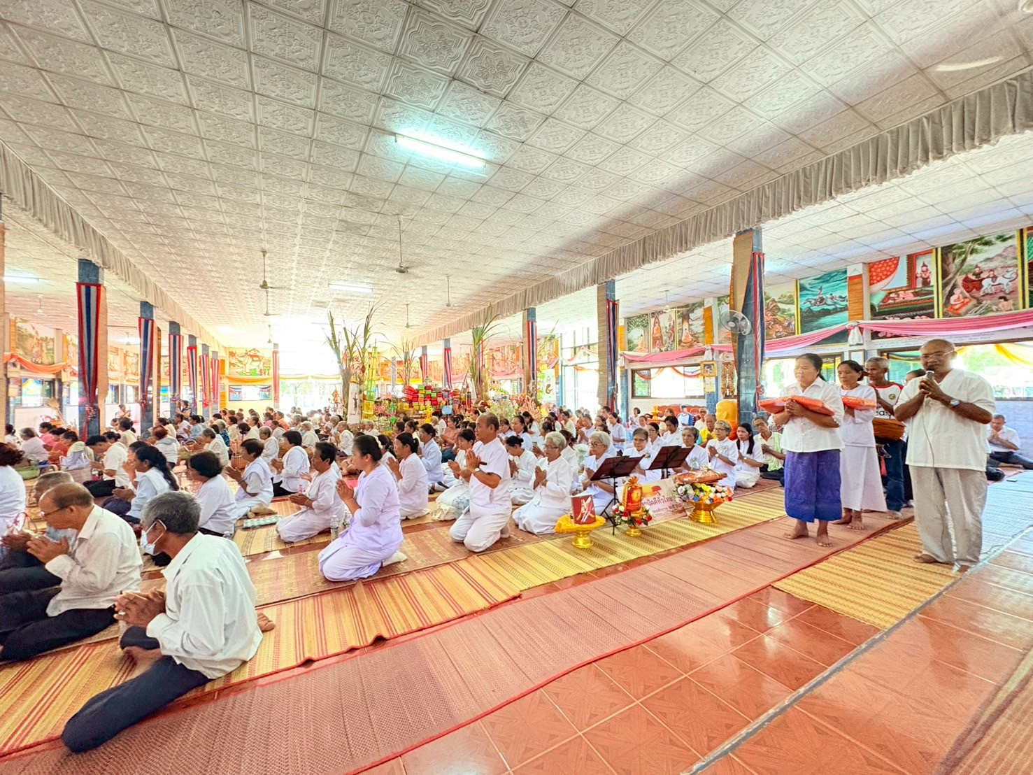 ภาพร่วมพิธีกรรมวัดศรีอัมพร