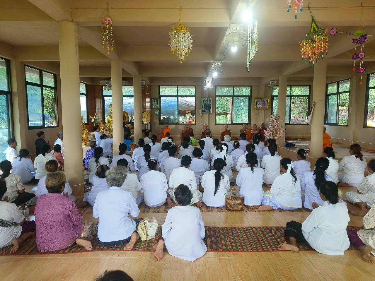 ภาพร่วมพิธีกรรมวัดถ้ำเทพานิมิต