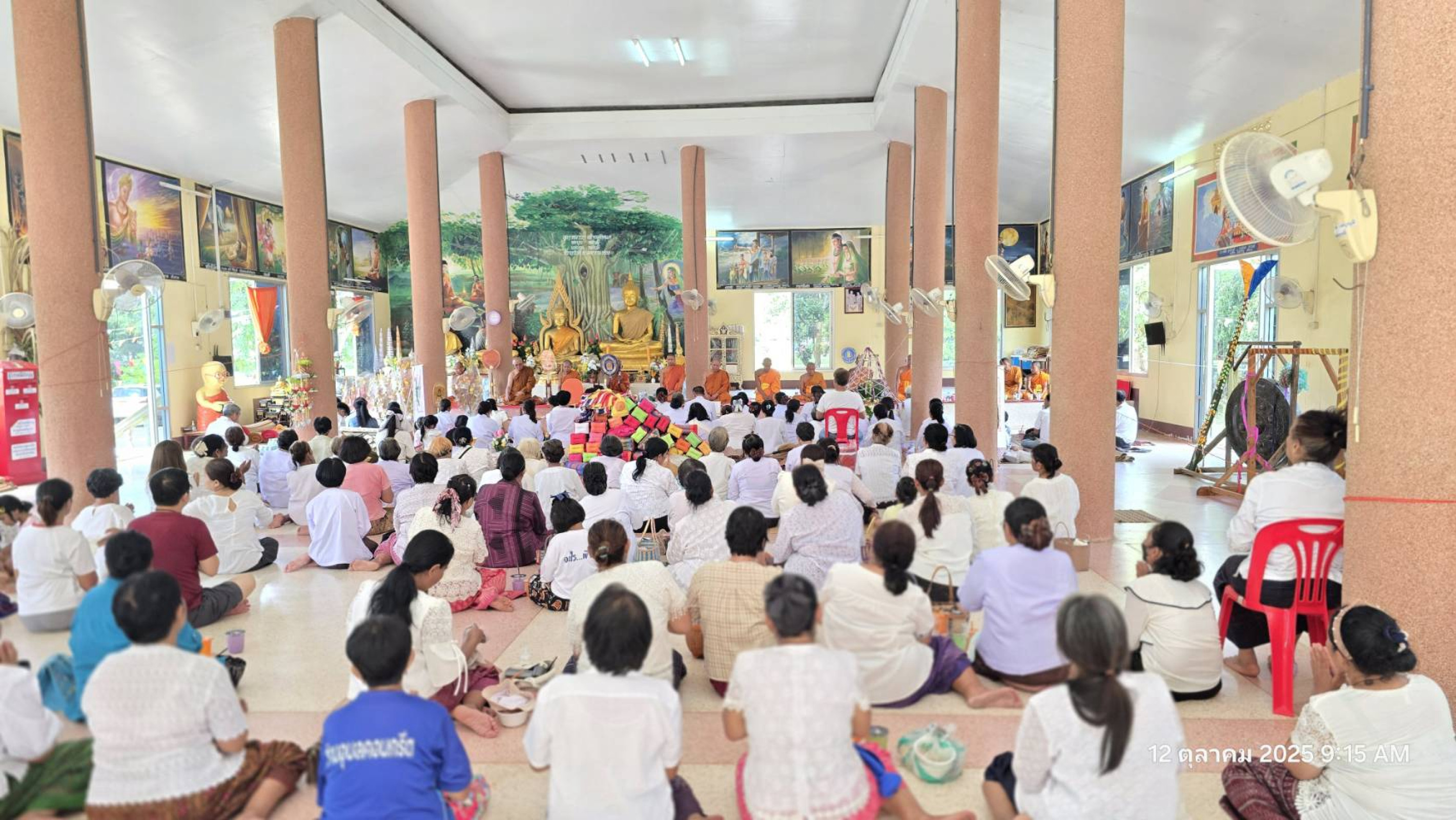 ภาพร่วมพิธีกรรมวัดศรีธราราม