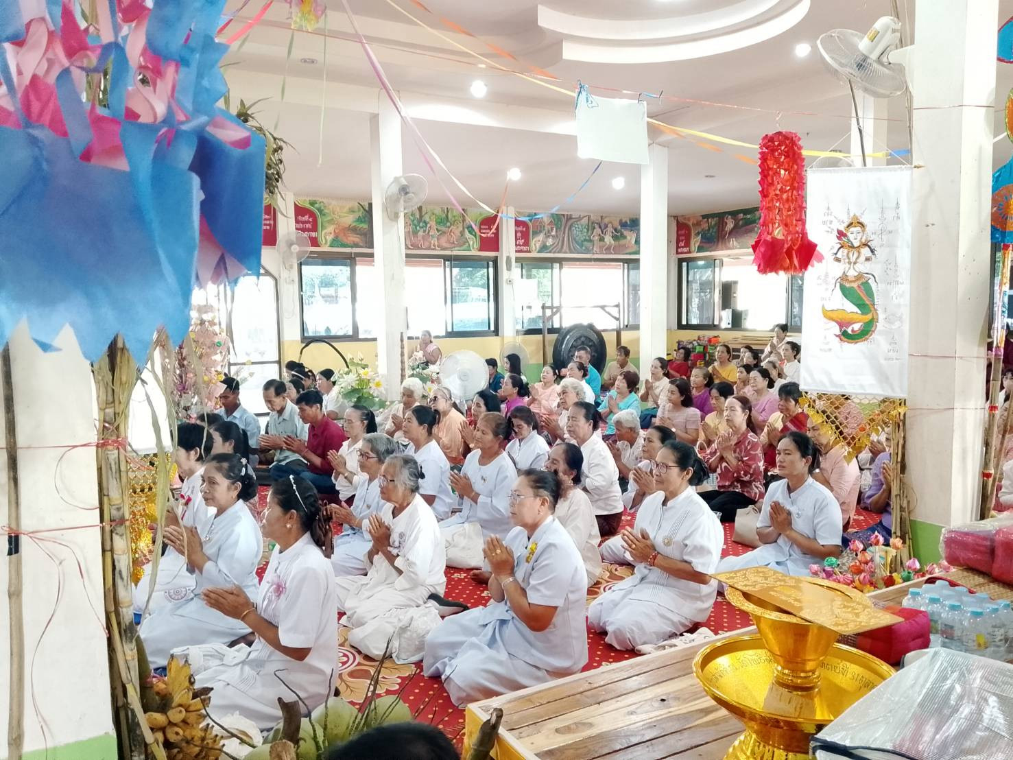 ภาพร่วมพิธีกรรมวัดโพธิสมพร