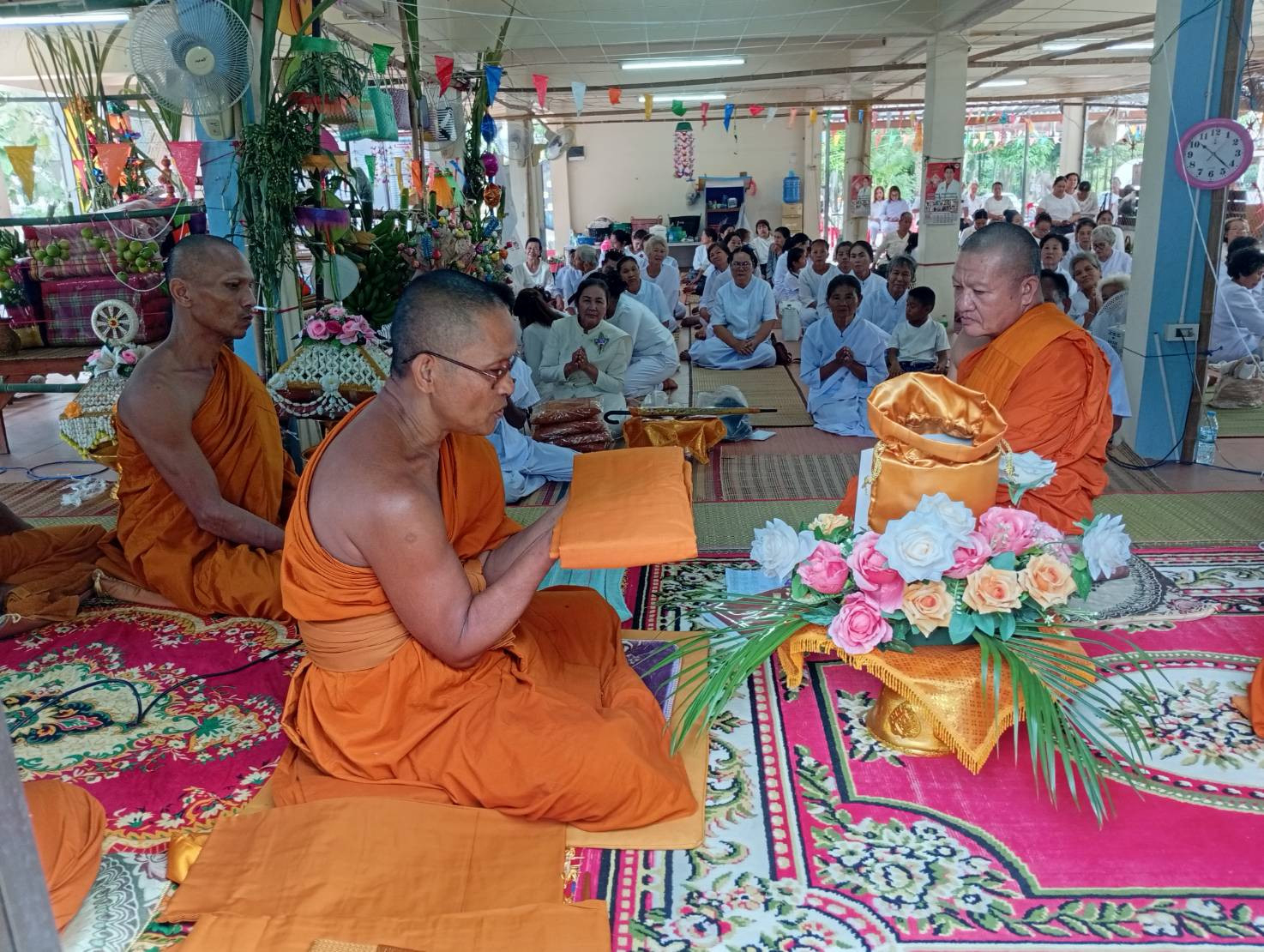 ภาพร่วมพิธีกรรมวัดนาหลวงนามมงคล