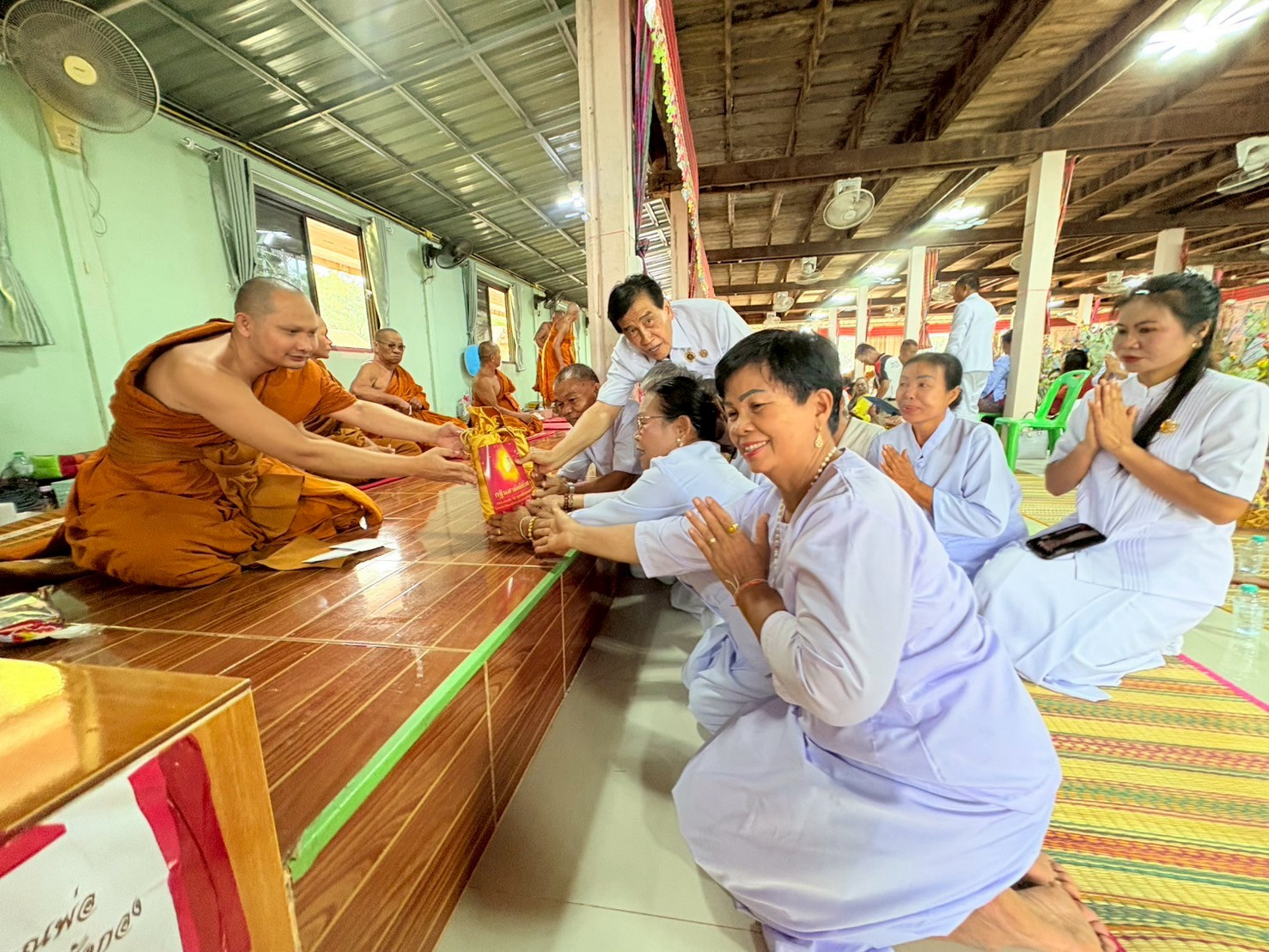ภาพร่วมพิธีกรรมวัดศรีสะอาด