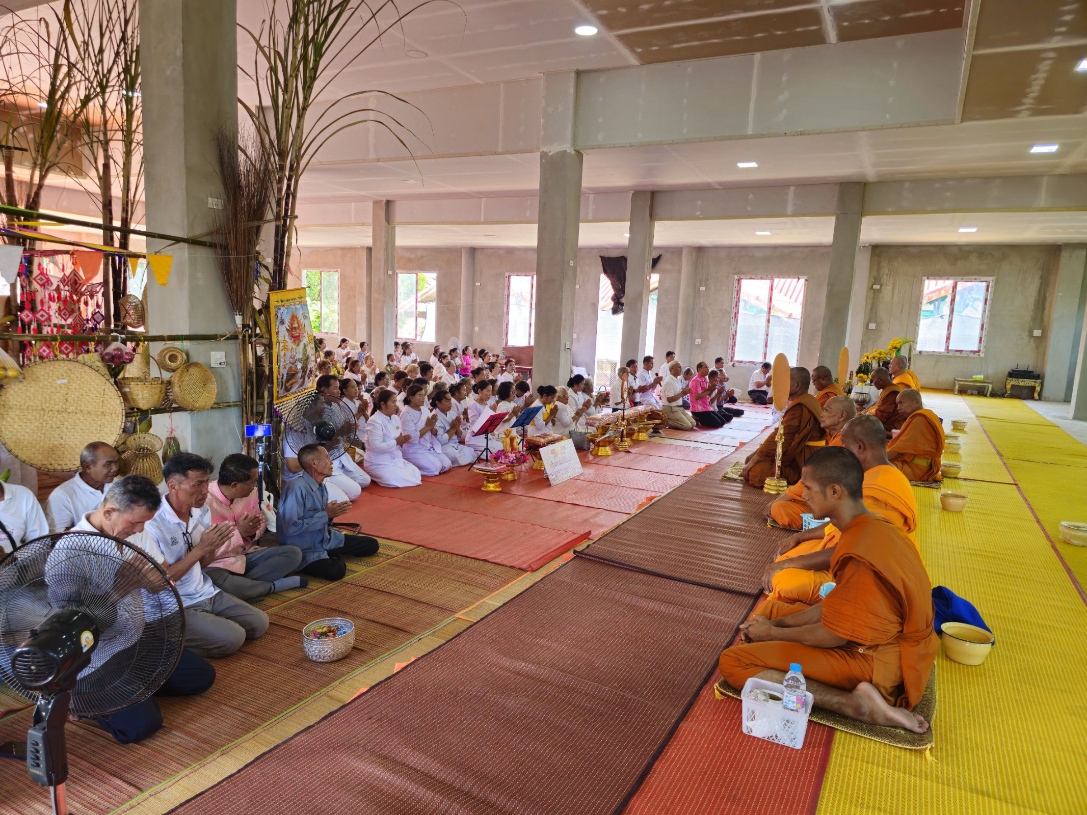 ภาพร่วมพิธีกรรมวัดโพนงาม