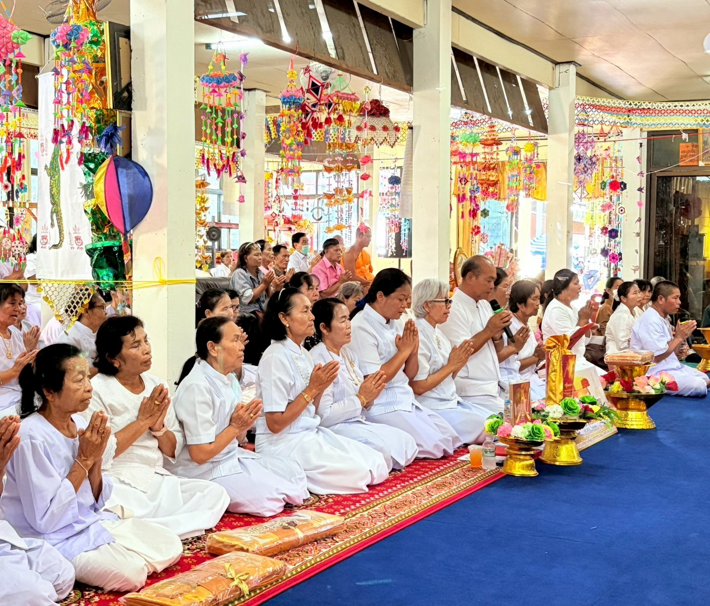 ภาพร่วมพิธีกรรมวัดโนนรัง ก.