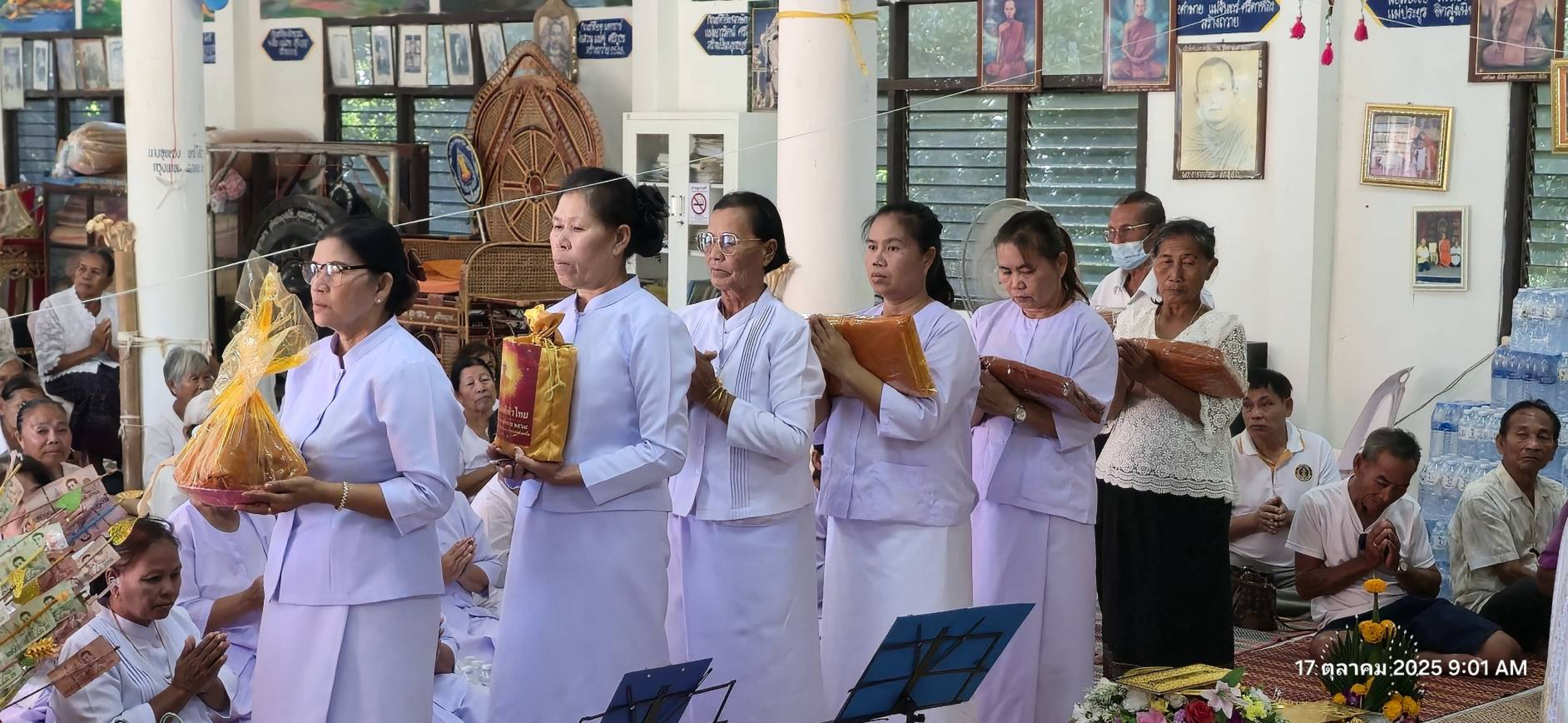 ภาพร่วมพิธีกรรมวัดสุมงคล