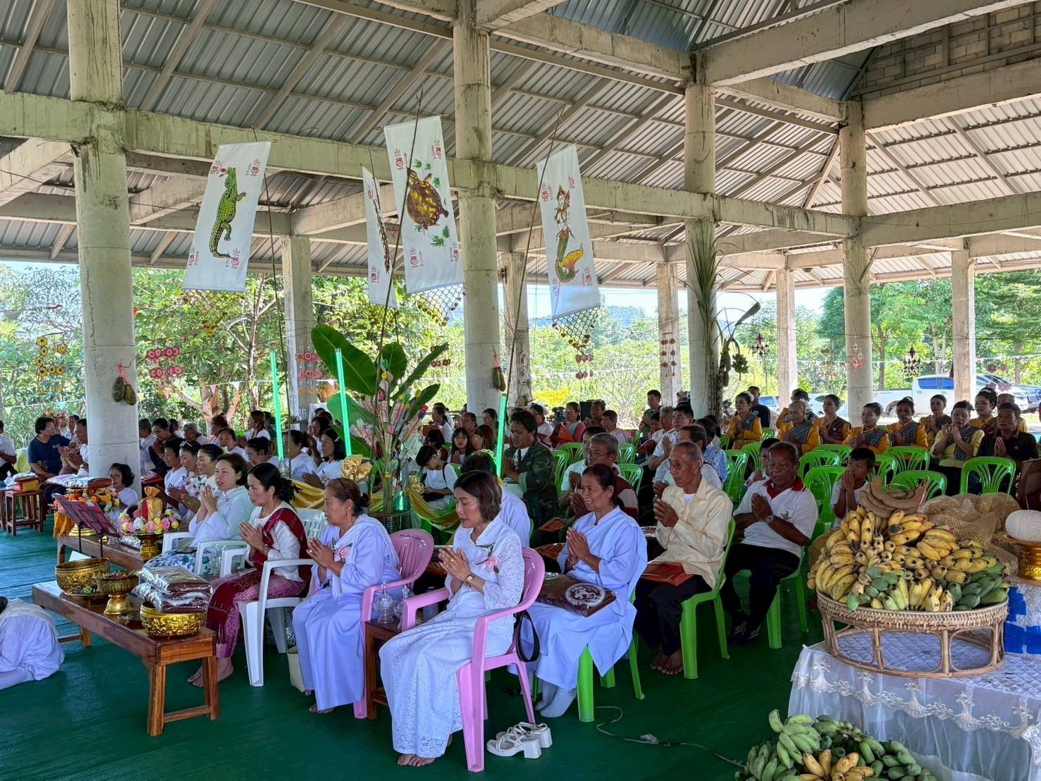 ภาพร่วมพิธีกรรมสำนักปฏิบัติธรรมพุทธสาวิกานาวัง