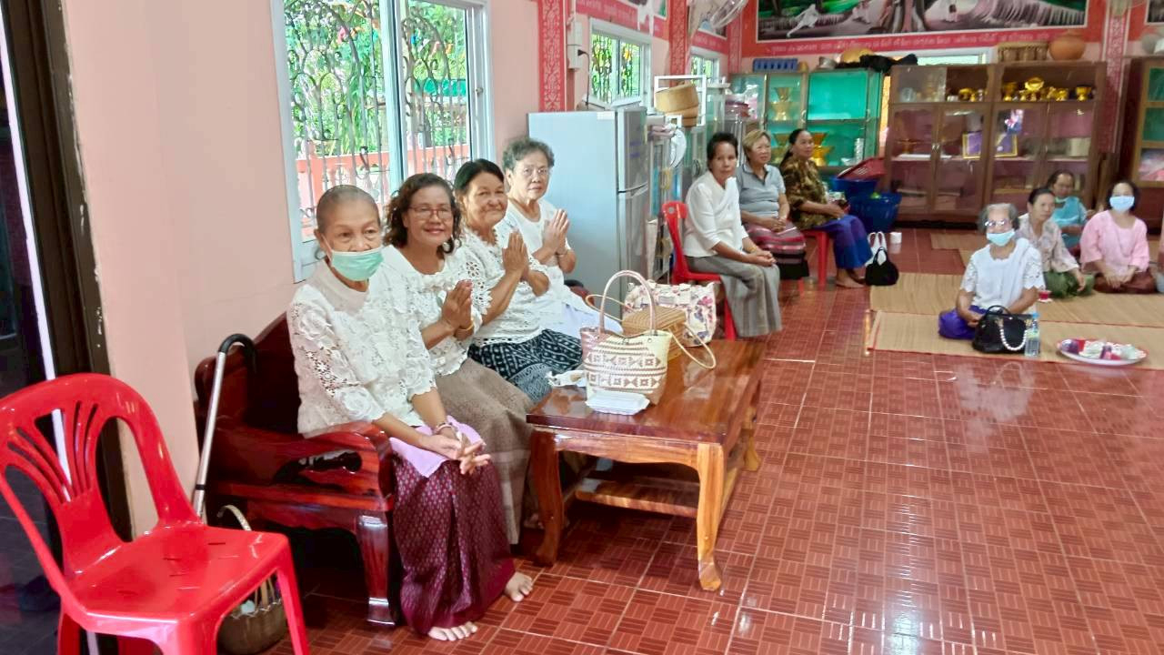 ภาพร่วมพิธีกรรมวัดศรีสุมังคล์